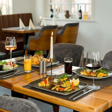 Roca Restaurant Und Hotel Bommersheim Eksteriør billede