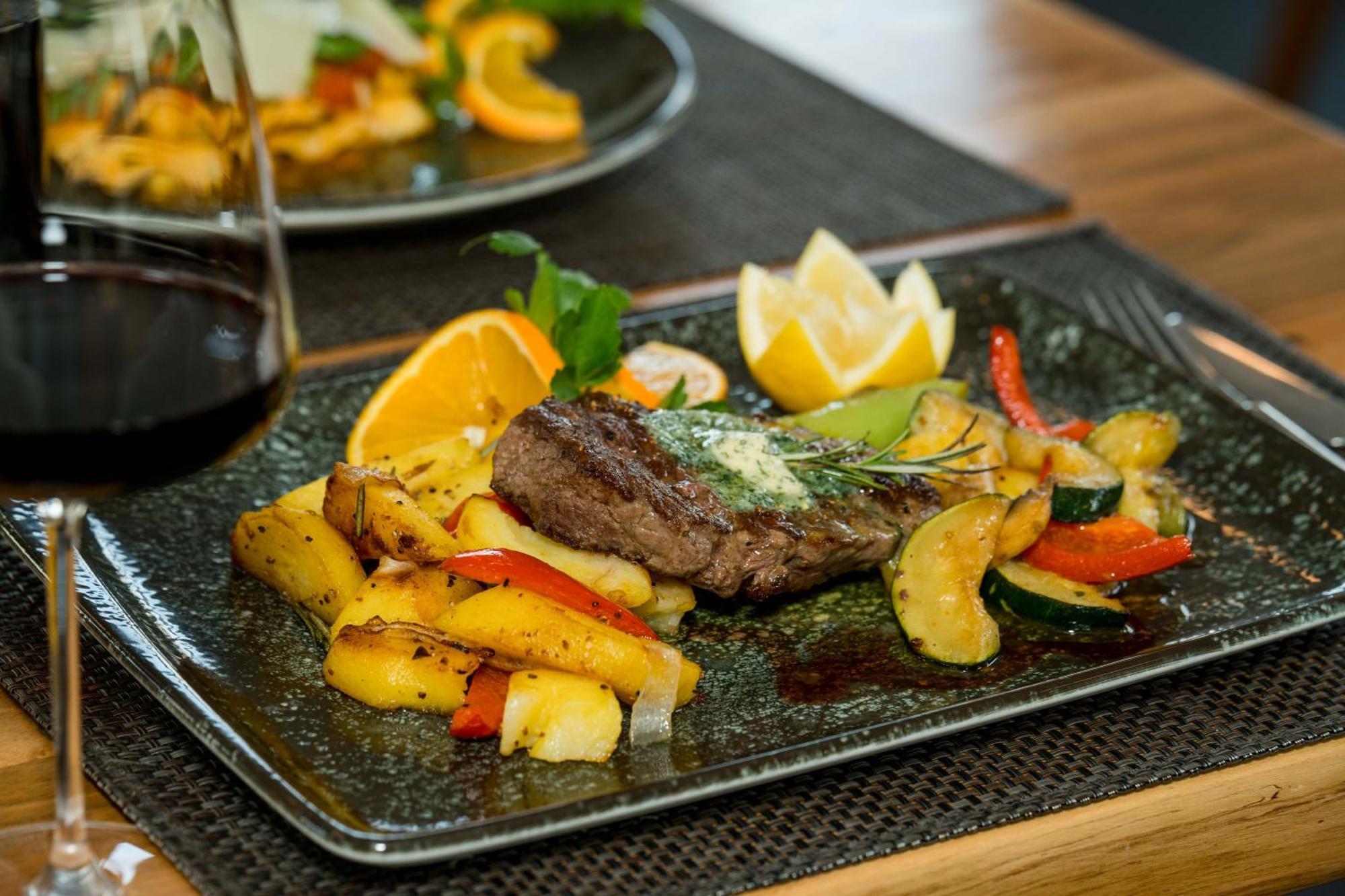 Roca Restaurant Und Hotel Bommersheim Eksteriør billede