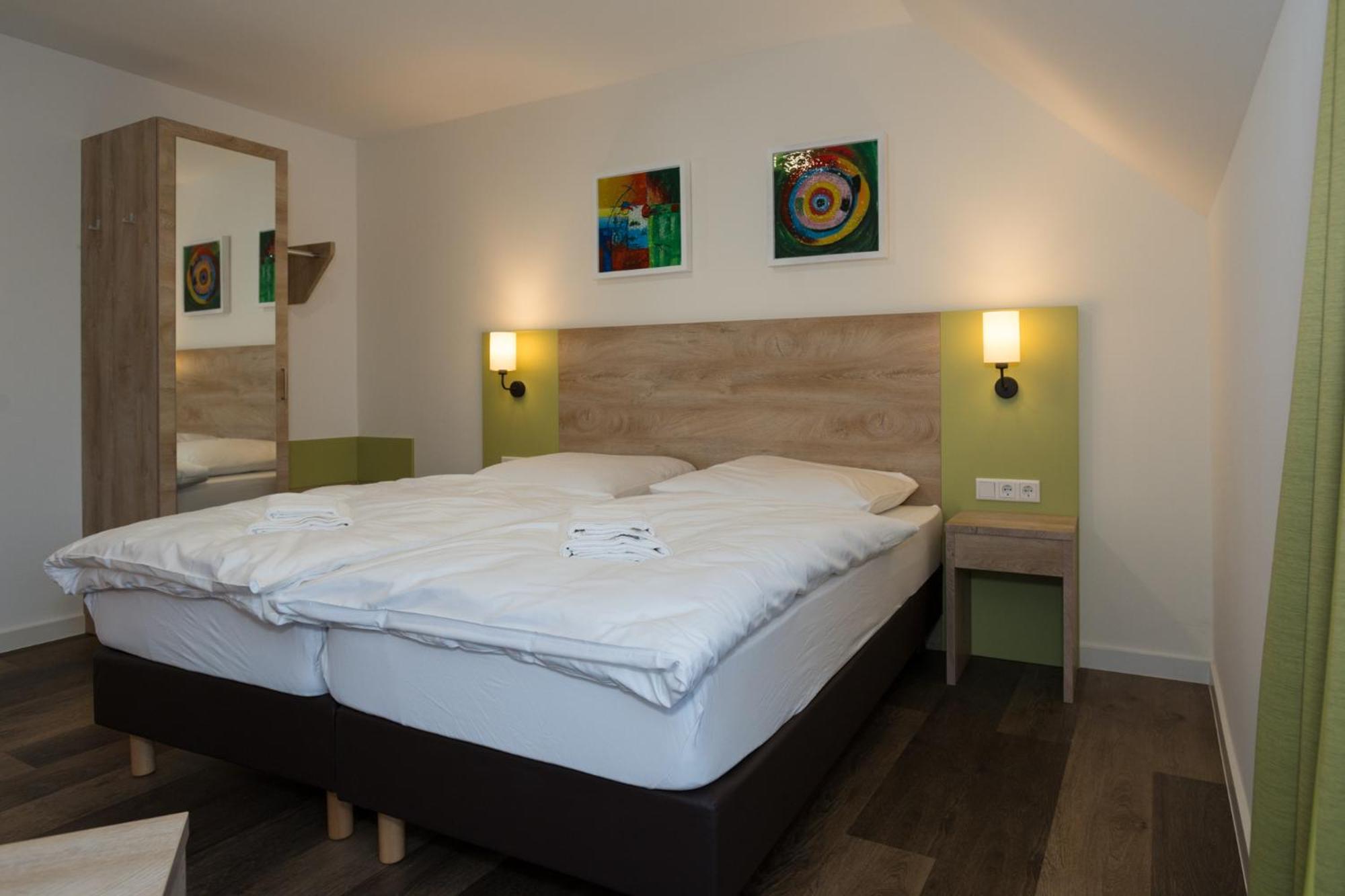 Roca Restaurant Und Hotel Bommersheim Eksteriør billede